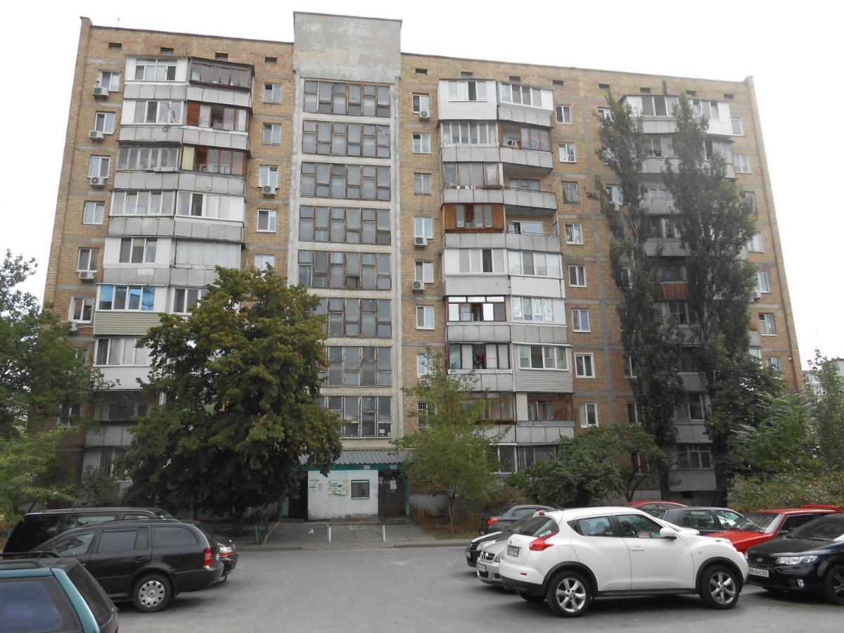 Однокомнатная Квартира Рядом С Метро Оболонь كييف المظهر الخارجي الصورة